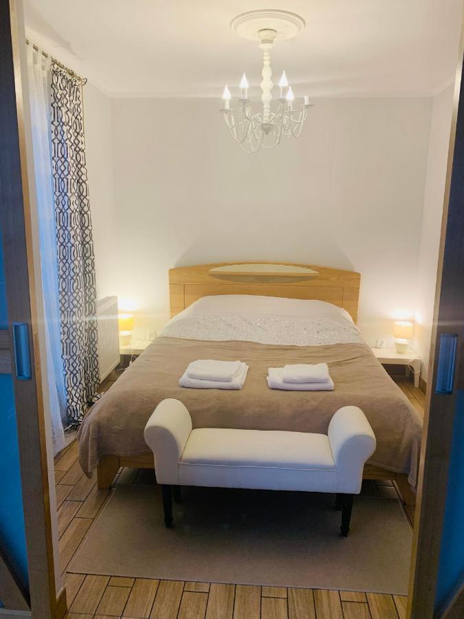 Malva Sun Dog Friendly Apartment With Garden โควอบเซก ภายนอก รูปภาพ